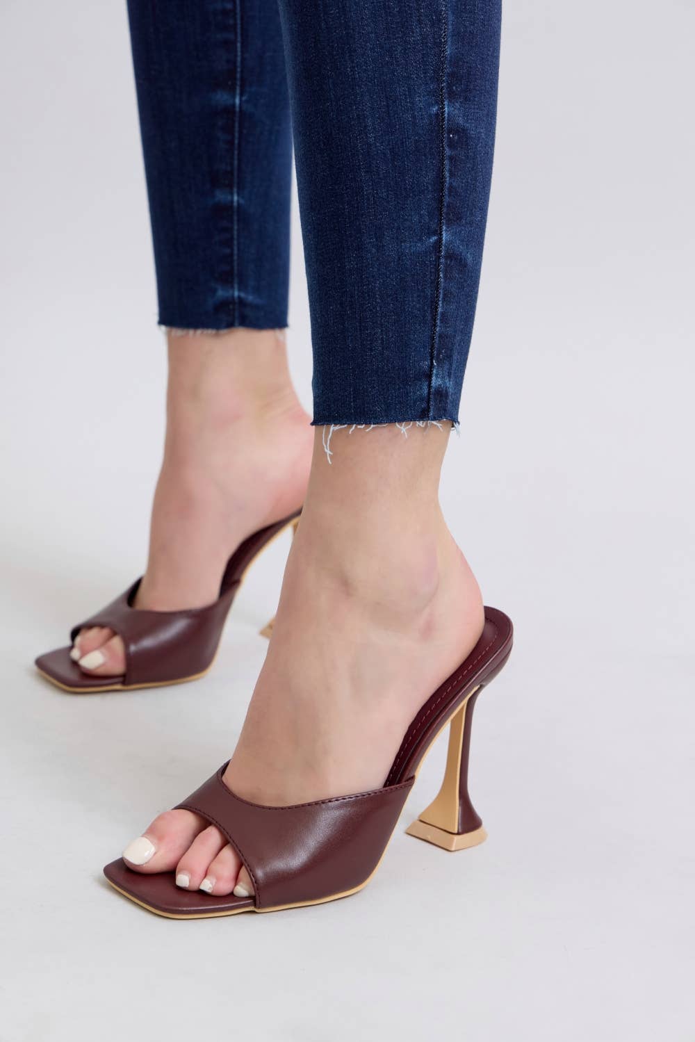 Judy Blue MR Skinny w raw hem