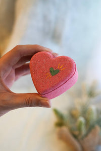 Grinches Heart Christmas Bathbomb Cranberry Orange