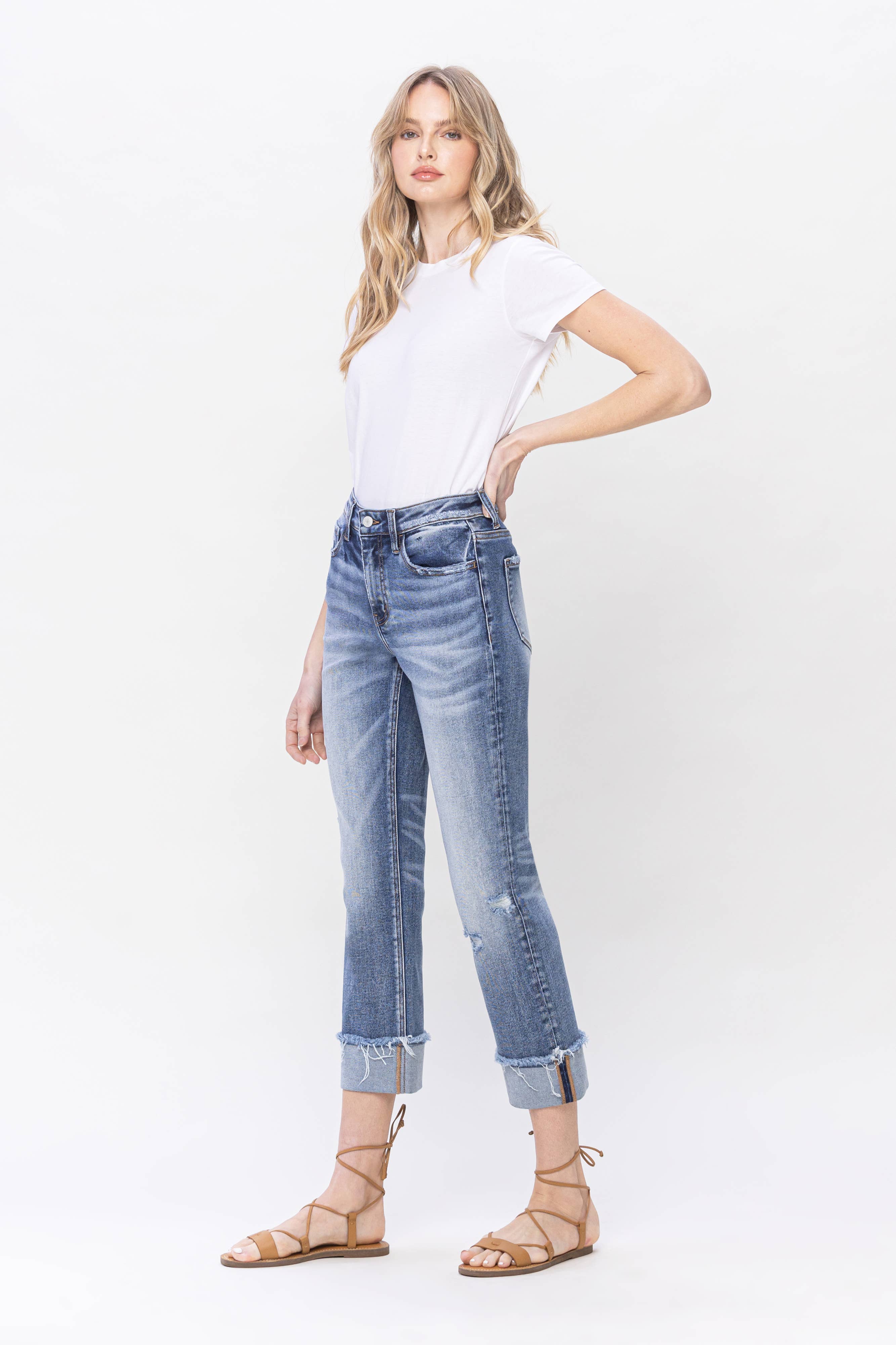 HIGH RISE STRAIGHT JEAN: INFALLIBLE