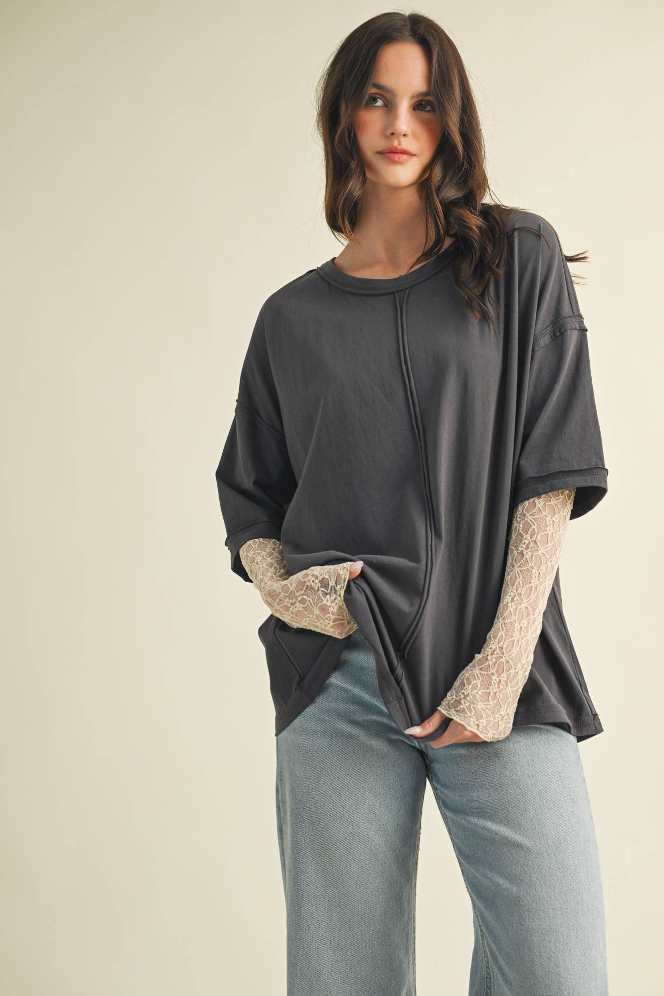 LACE SLEEVE WITH OVERSIZED TOP