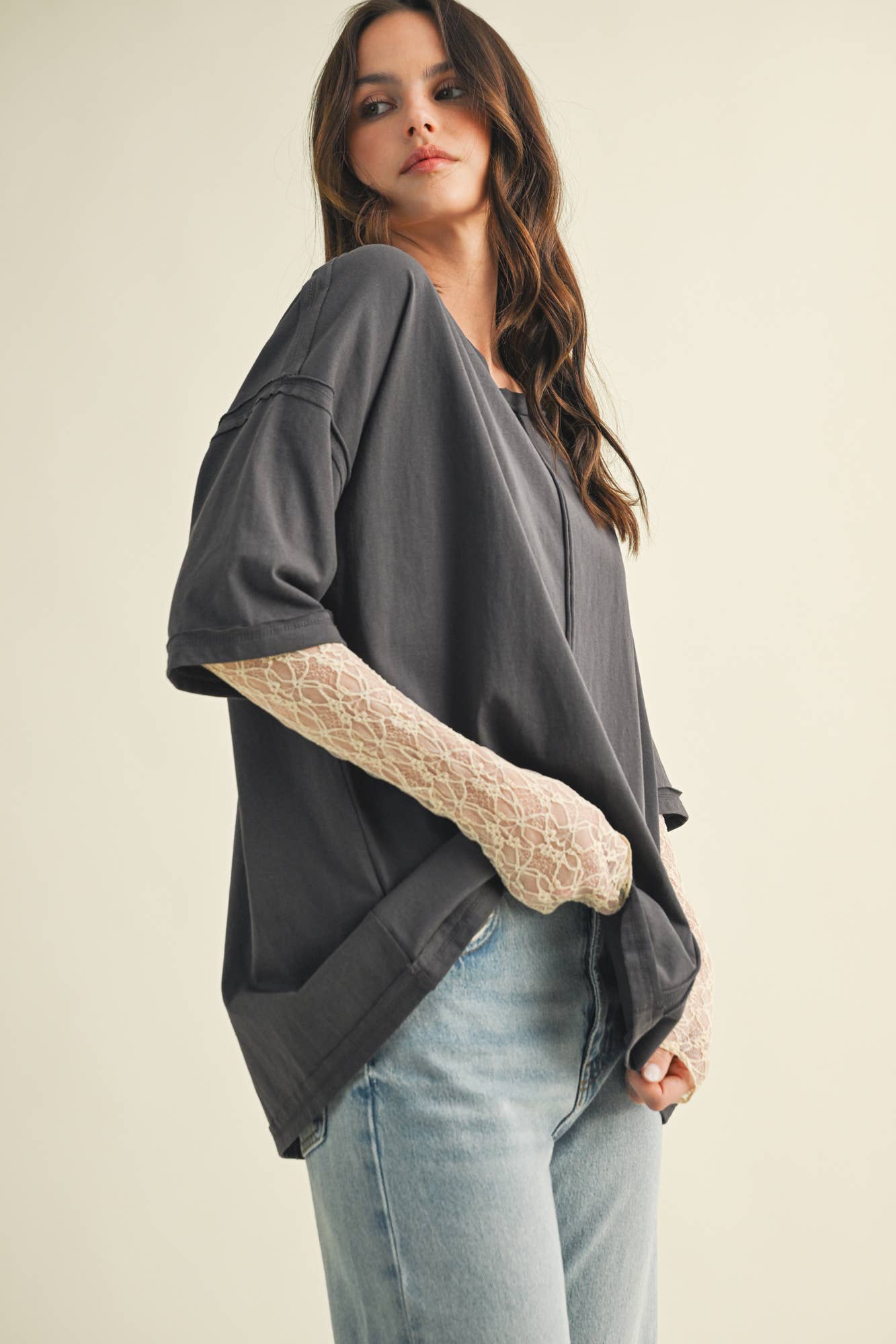 LACE SLEEVE WITH OVERSIZED TOP