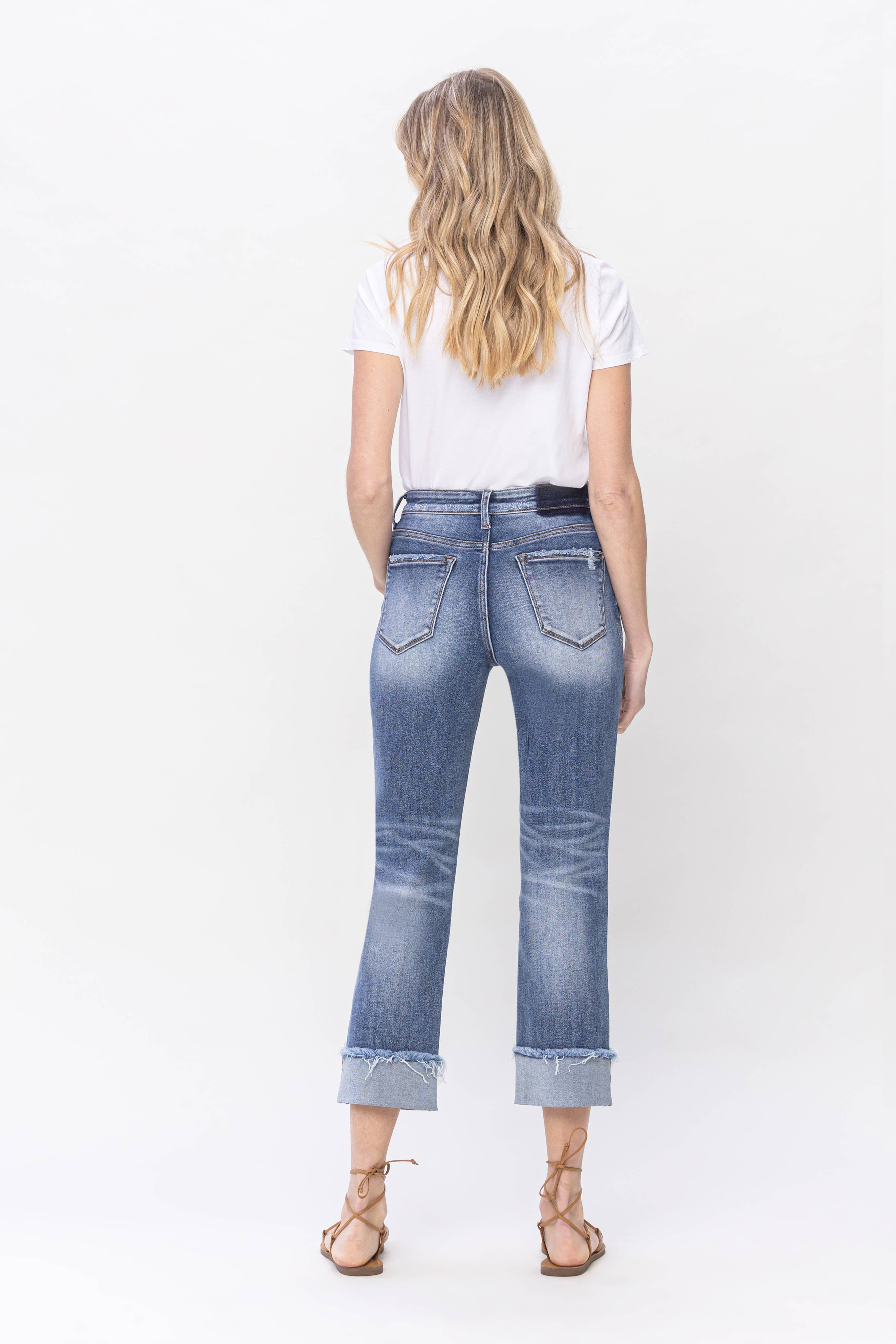 HIGH RISE STRAIGHT JEAN: INFALLIBLE