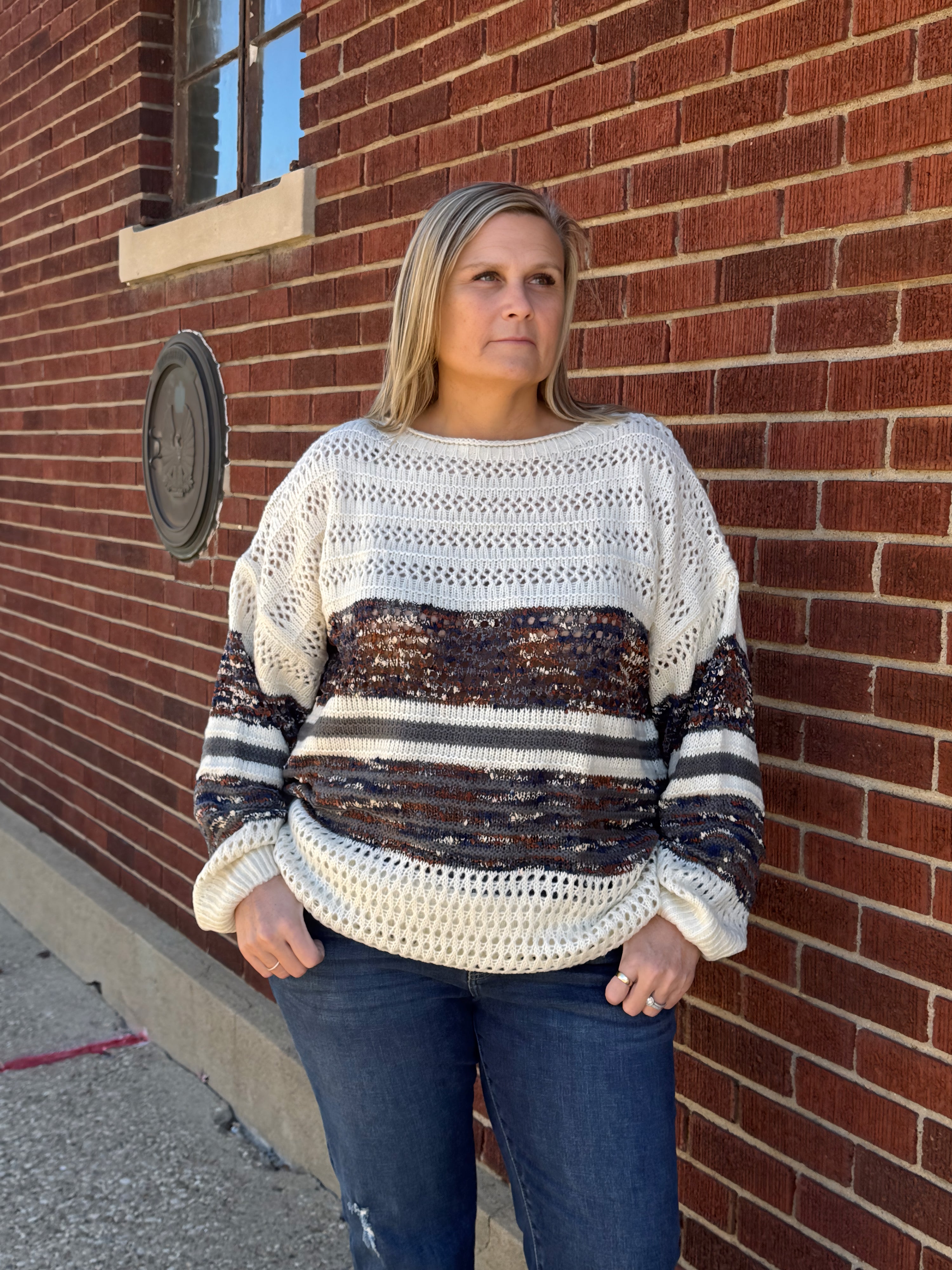 COLOR BLOCK LONG SLEEVE CREW NECK SWEATER