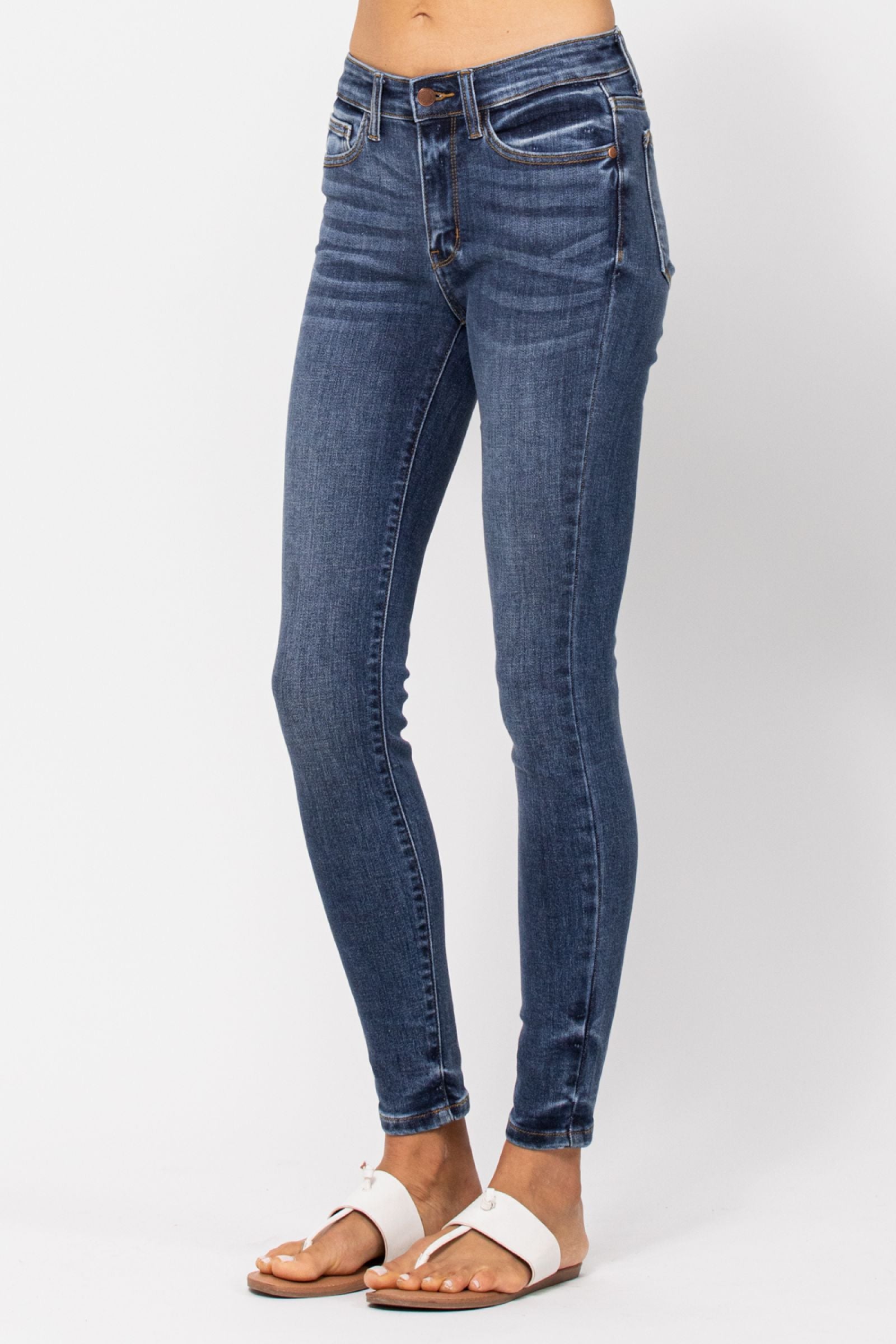 Judy Blue Mid Rise Skinny