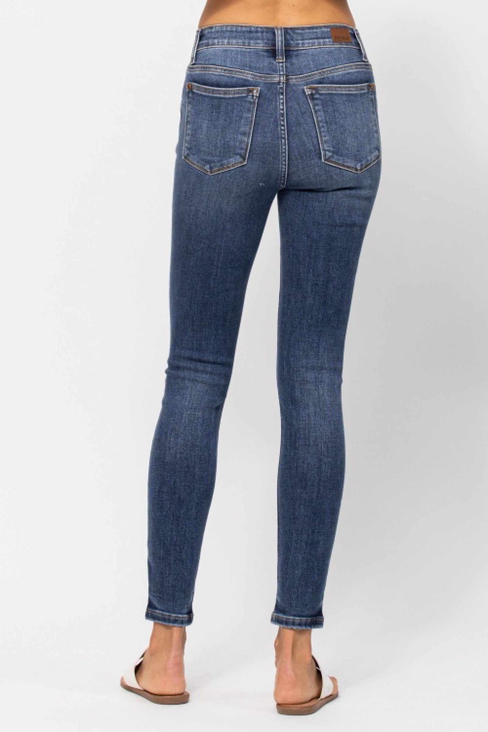 Judy Blue Mid-Rise Classic Skinny