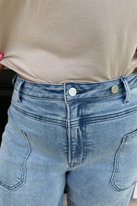 Clover Front Pocket