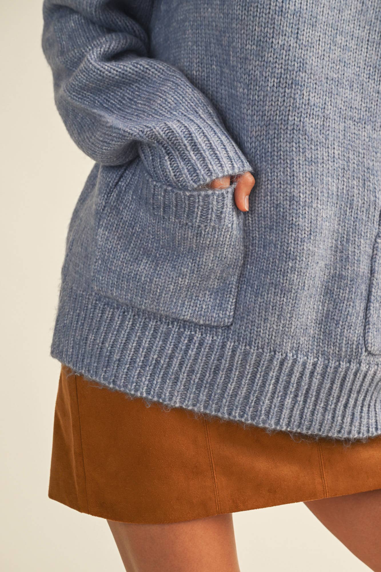 FRONT PATCH POCKET SWEATER