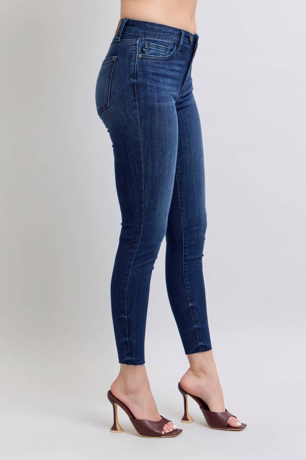 Judy Blue MR Skinny w raw hem
