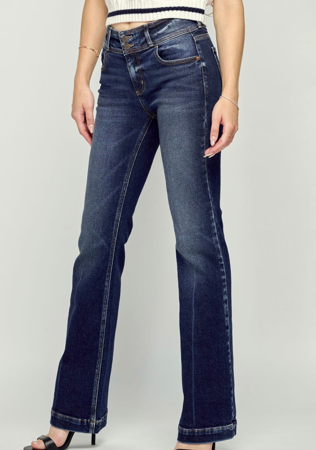 Mid-Rise 2Button Bootcut